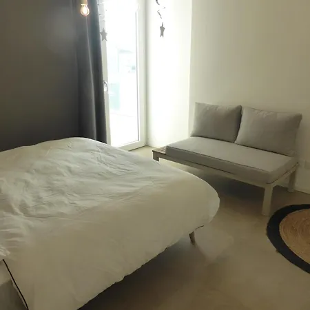 Apartment Elegante 2 Piazza Aurora Con Piscina